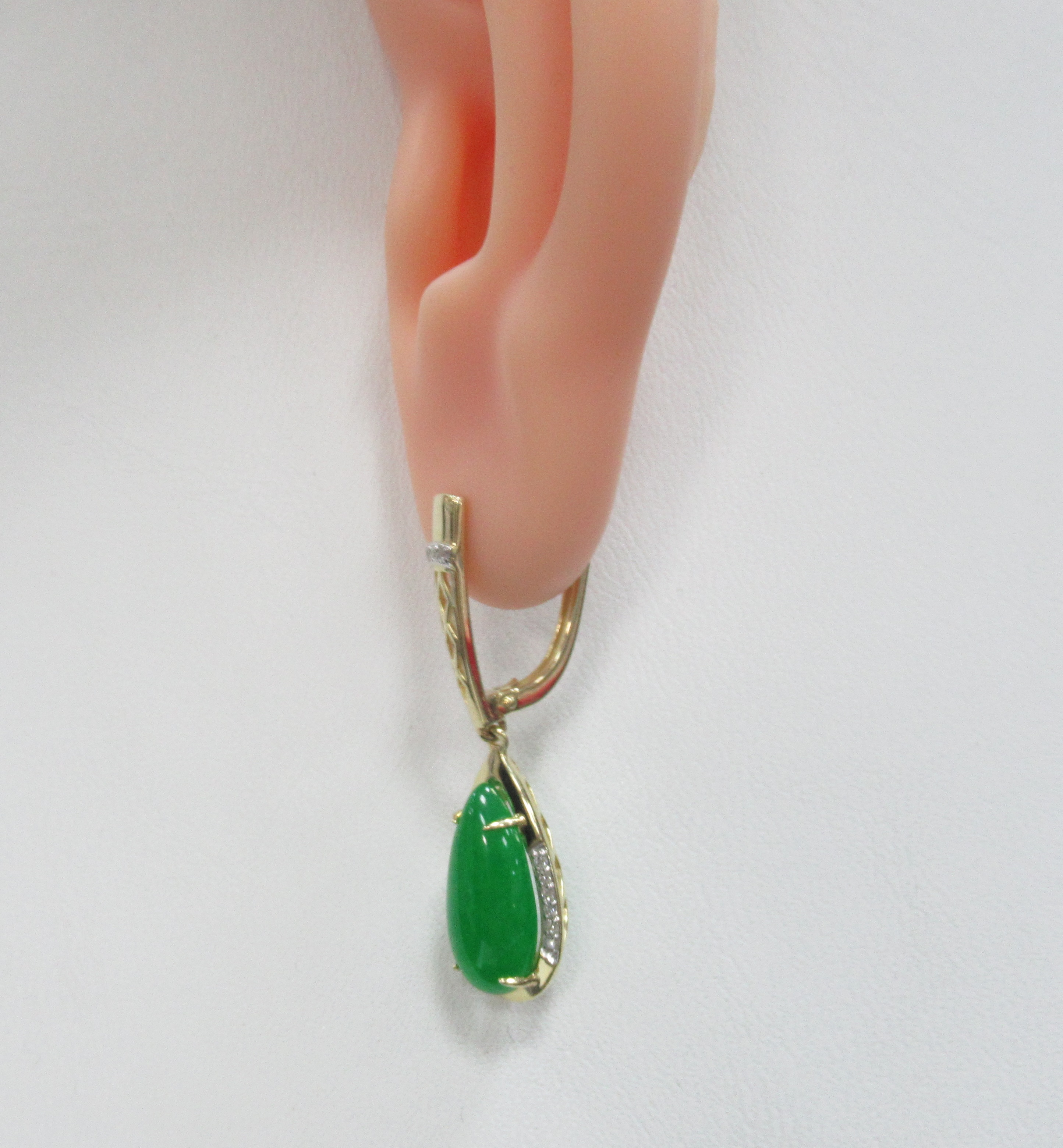 Серьги из желтого золота с жадеитами